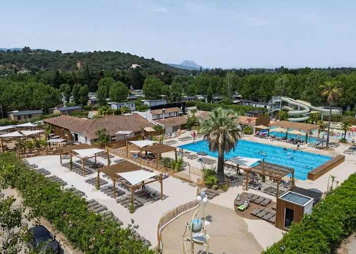 Kemp 6p 3bdrms Aircon *