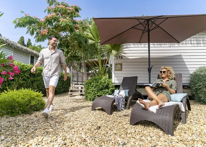 Kemp 6p 3bdrms Aircon *